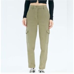 Wilfred free High Waisted green cargo pant Kim possible pants Womens size 00